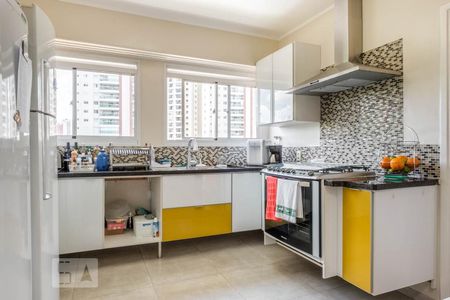 Apartamento à venda com 172m², 4 quartos e 3 vagas Apartamento à venda com 172m², 4 quartos e 3 vagasCozinha