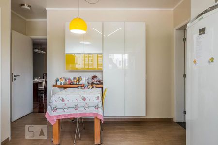 Apartamento à venda com 172m², 4 quartos e 3 vagas Apartamento à venda com 172m², 4 quartos e 3 vagasCozinha