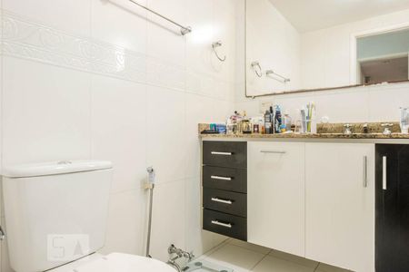 Apartamento à venda com 172m², 4 quartos e 3 vagas Apartamento à venda com 172m², 4 quartos e 3 vagasBanheiro da Suíte 3