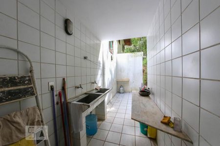 Casa de condomínio à venda com 520m², 4 quartos e 4 vagas Casa de condomínio à venda com 520m², 4 quartos e 4 vagasÁrea de Serviço