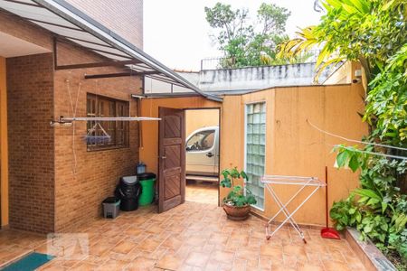 Casa à venda com 310m², 4 quartos e 10 vagas Casa à venda com 310m², 4 quartos e 10 vagasQuintal