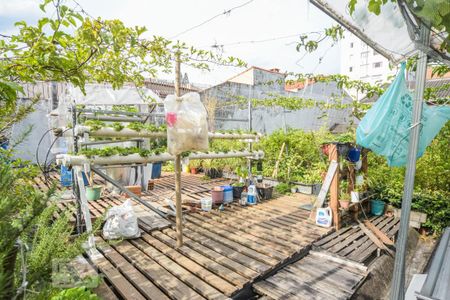 Casa à venda com 310m², 4 quartos e 10 vagas Casa à venda com 310m², 4 quartos e 10 vagasHorta