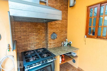 Casa à venda com 310m², 4 quartos e 10 vagas Casa à venda com 310m², 4 quartos e 10 vagasQuintal