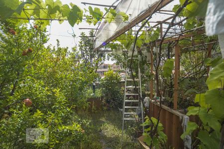 Casa à venda com 310m², 4 quartos e 10 vagas Casa à venda com 310m², 4 quartos e 10 vagasHorta