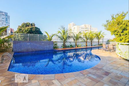 Apartamento à venda com 90m², 2 quartos e 2 vagas Apartamento à venda com 90m², 2 quartos e 2 vagasPiscina