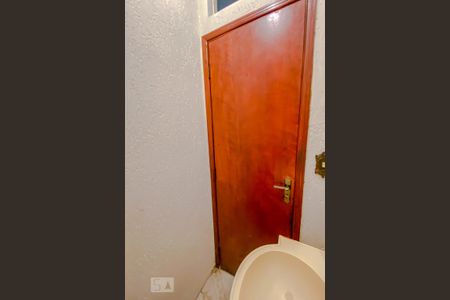 Casa para alugar com 300m², 3 quartos e 6 vagasLavabo