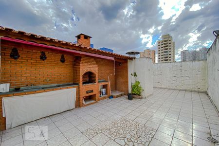 Casa para alugar com 300m², 3 quartos e 6 vagasÁrea comum - Churrasqueira