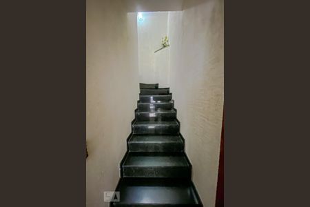 Casa para alugar com 300m², 3 quartos e 6 vagasEntrada