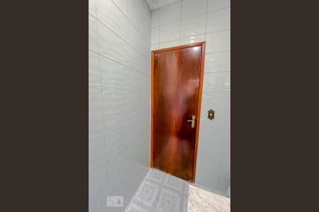 Casa para alugar com 300m², 3 quartos e 6 vagasBanheiro