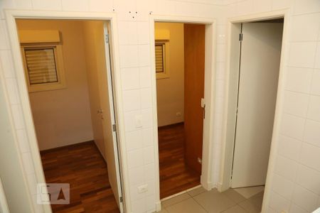 Casa de condomínio à venda com 670m², 4 quartos e 4 vagasQuarto de Serviço