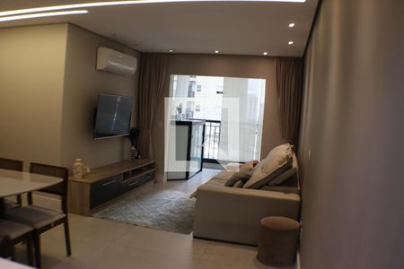 Sala de apartamento à venda com 3 quartos, 87m² em Jardim Tupanci, Barueri
