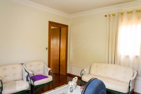 Casa de condomínio à venda com 586m², 4 quartos e 3 vagas Casa de condomínio à venda com 586m², 4 quartos e 3 vagasEscritório