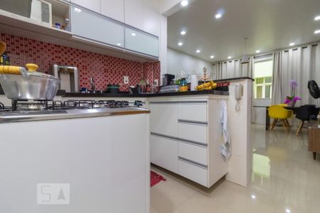 Apartamento à venda com 80m², 2 quartos e 1 vaga Apartamento à venda com 80m², 2 quartos e 1 vagaCozinha