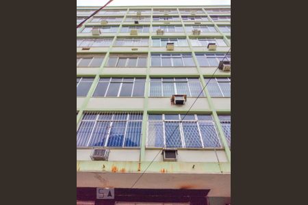 Apartamento à venda com 80m², 2 quartos e 1 vaga Apartamento à venda com 80m², 2 quartos e 1 vagaFachada