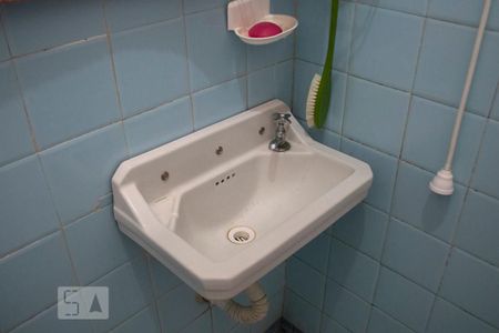 Casa à venda com 100m², 2 quartos e 1 vagabanheiro