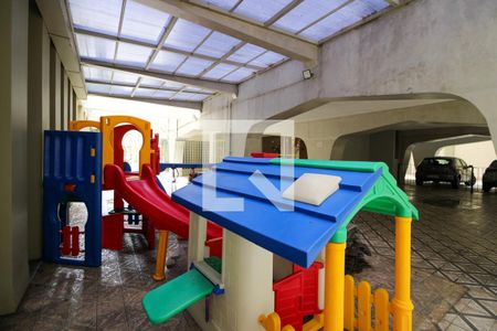 Apartamento à venda com 100m², 2 quartos e 1 vaga Apartamento à venda com 100m², 2 quartos e 1 vagaÁrea comum - Playground