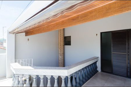 Casa à venda com 154m², 3 quartos e 3 vagasVaranda