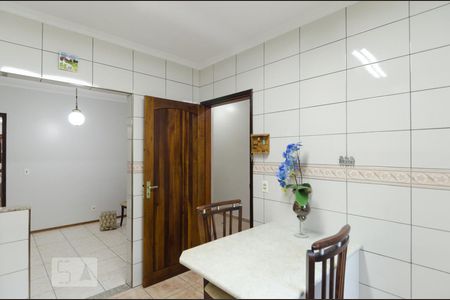 Casa à venda com 154m², 3 quartos e 3 vagasCozinha