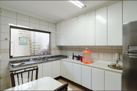 Casa à venda com 154m², 3 quartos e 3 vagasCozinha