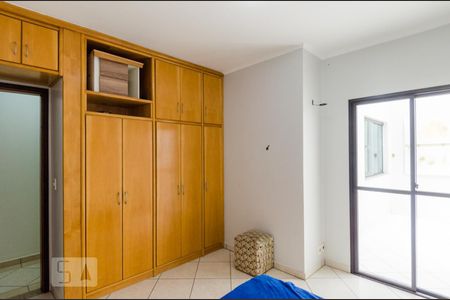 Casa à venda com 154m², 3 quartos e 3 vagasQuarto 2