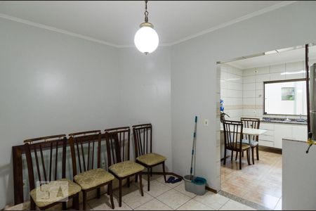 Casa à venda com 154m², 3 quartos e 3 vagasCopa