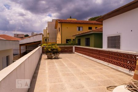 Casa à venda com 250m², 3 quartos e 2 vagas Casa à venda com 250m², 3 quartos e 2 vagasÁrea externa