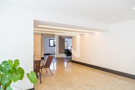 Apartamento à venda com 357m², 4 quartos e 3 vagas Apartamento à venda com 357m², 4 quartos e 3 vagasSalão de Festas