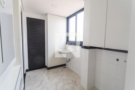 Apartamento à venda com 357m², 4 quartos e 3 vagas Apartamento à venda com 357m², 4 quartos e 3 vagasÁrea de Serviço