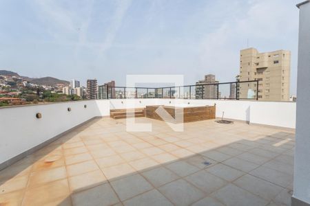 Apartamento à venda com 357m², 4 quartos e 3 vagas Apartamento à venda com 357m², 4 quartos e 3 vagasCobertura