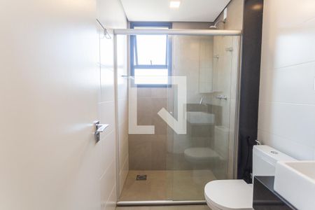 Apartamento à venda com 357m², 4 quartos e 3 vagas Apartamento à venda com 357m², 4 quartos e 3 vagasBanheiro da Suíte 2