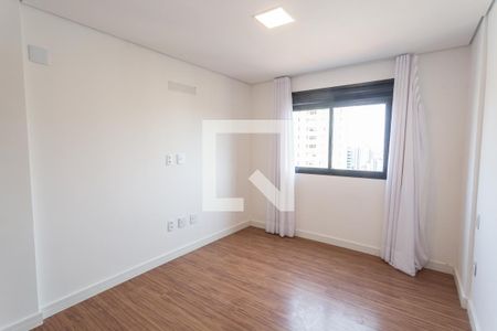 Apartamento à venda com 357m², 4 quartos e 3 vagas Apartamento à venda com 357m², 4 quartos e 3 vagasQuarto 3
