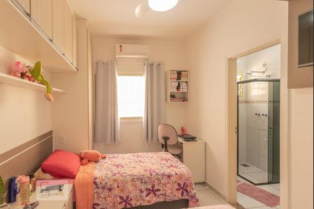 Casa à venda com 83m², 2 quartos e 3 vagasSuíte 1