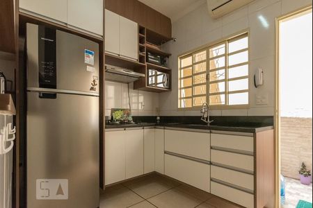 Casa à venda com 83m², 2 quartos e 3 vagasCozinha