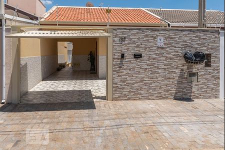 Casa à venda com 83m², 2 quartos e 3 vagasFachada