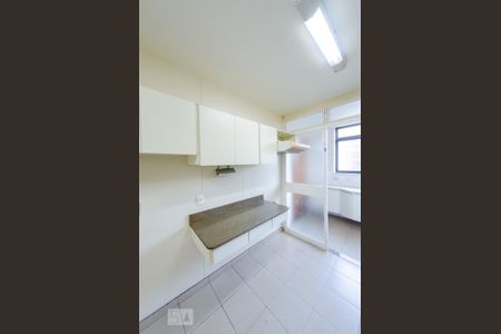 Apartamento à venda com 120m², 3 quartos e 1 vaga Apartamento à venda com 120m², 3 quartos e 1 vagaCozinha