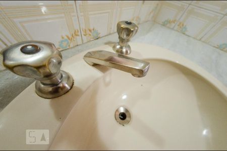 Apartamento à venda com 120m², 3 quartos e 1 vaga Apartamento à venda com 120m², 3 quartos e 1 vagaBanheiro social