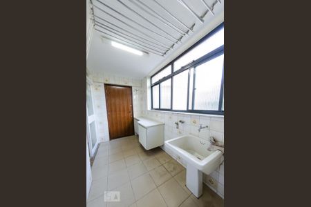 Apartamento à venda com 120m², 3 quartos e 1 vaga Apartamento à venda com 120m², 3 quartos e 1 vagaÁrea de serviço