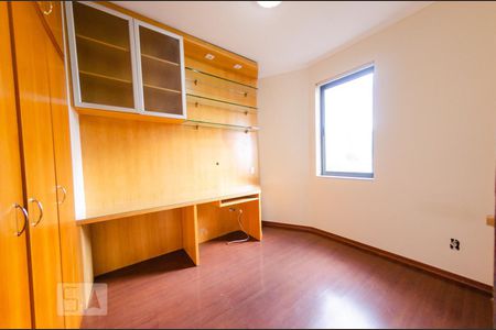 Quarto 2 de apartamento para alugar com 3 quartos, 120m² em Serra, Belo Horizonte