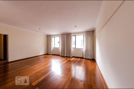 Sala de apartamento para alugar com 3 quartos, 120m² em Serra, Belo Horizonte
