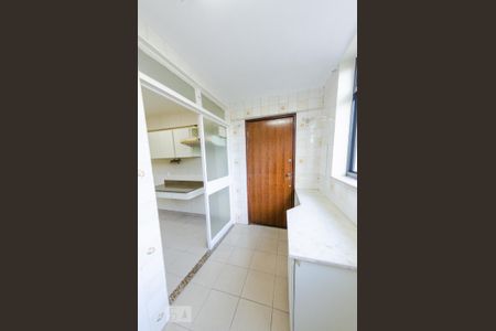 Apartamento à venda com 120m², 3 quartos e 1 vaga Apartamento à venda com 120m², 3 quartos e 1 vagaÁrea de serviço