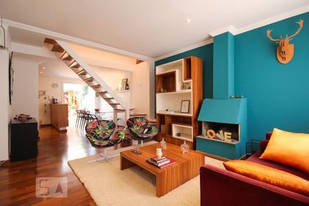 Sala de casa à venda com 3 quartos, 150m² em Vila Nova Conceição, São Paulo