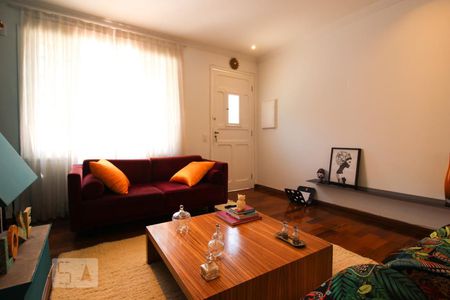 Sala de casa à venda com 3 quartos, 150m² em Vila Nova Conceição, São Paulo