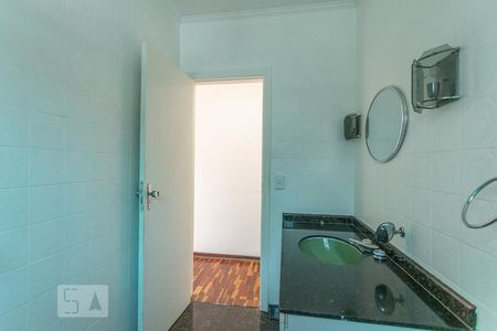 Casa para alugar com 200m², 3 quartos e 4 vagasBanheiro Social