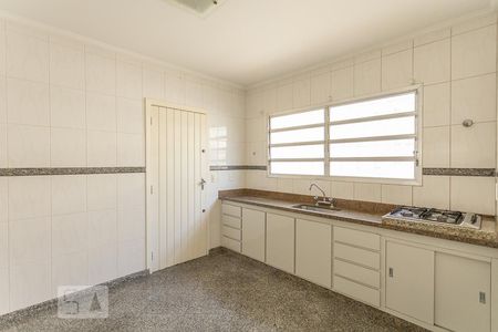 Casa para alugar com 200m², 3 quartos e 4 vagasCozinha