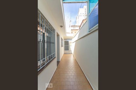 Casa para alugar com 200m², 3 quartos e 4 vagasCorredor Externo