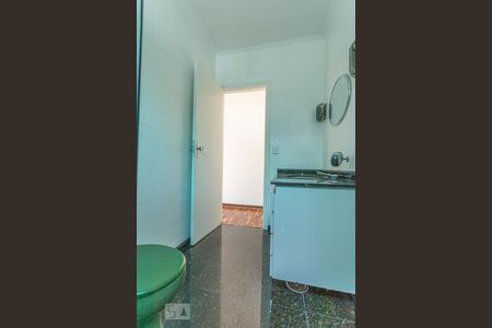 Casa para alugar com 200m², 3 quartos e 4 vagasBanheiro Social