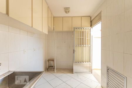 Casa para alugar com 200m², 3 quartos e 4 vagasÁrea de Serviço