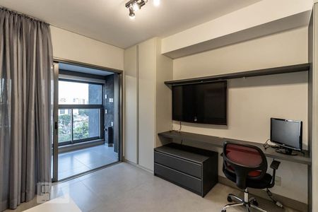 Sala/Quarto de kitnet/studio para alugar com 1 quarto, 31m² em Indianópolis, São Paulo