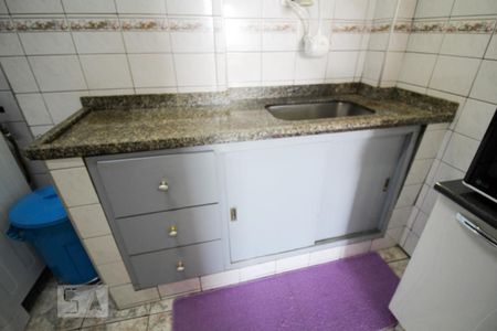 Apartamento à venda com 90m², 3 quartos e sem vaga Apartamento à venda com 90m², 3 quartos e sem vagaCozinha - Armários