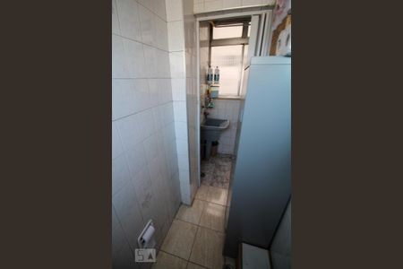 Apartamento à venda com 90m², 3 quartos e sem vaga Apartamento à venda com 90m², 3 quartos e sem vagaLavabo